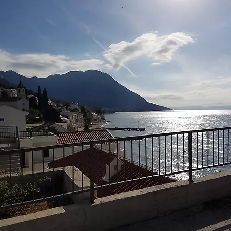 アパート Lukic ブリスト