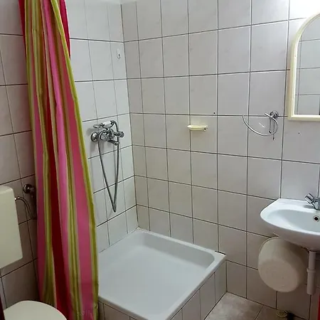 アパート Lukic ブリスト