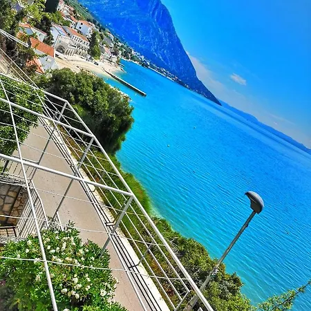 アパート Lukic ブリスト