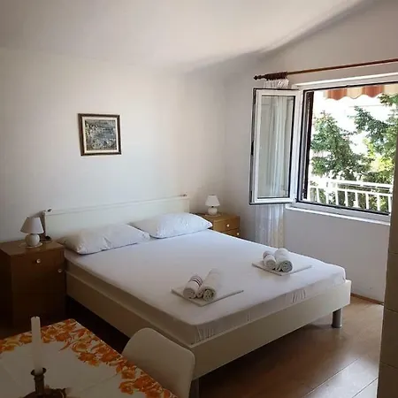 アパート Lukic *